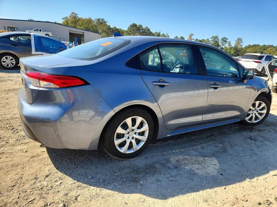 2026 TOYOTA COROLLA LE 3