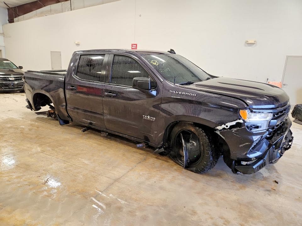 2023 CHEVROLET SILVERADO C1500 LT 4