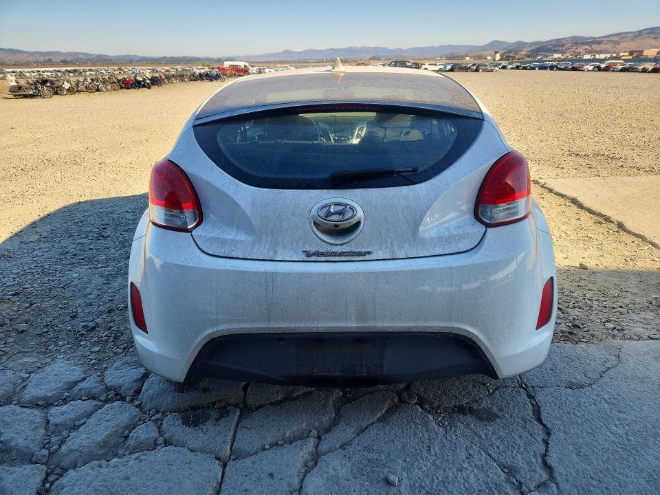 2017 HYUNDAI VELOSTER BASE 6