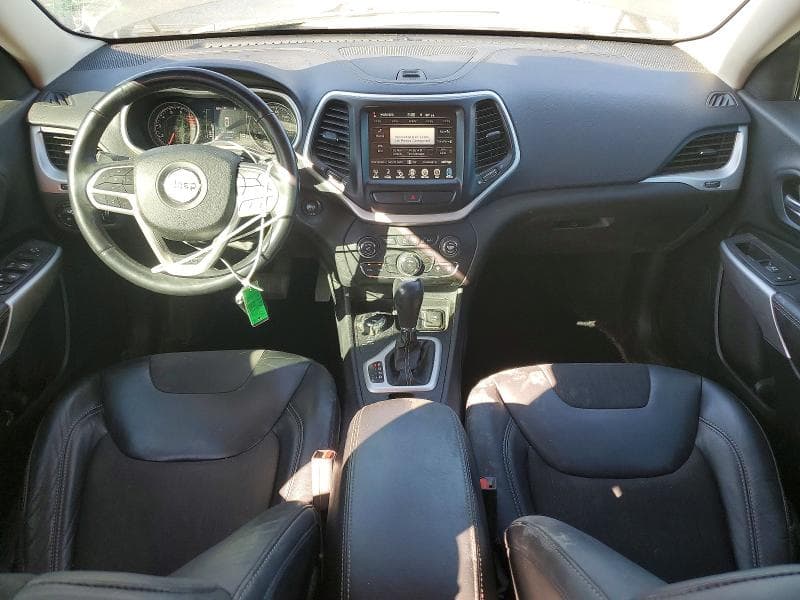 2018 JEEP CHEROKEE LATITUDE PLUS 8