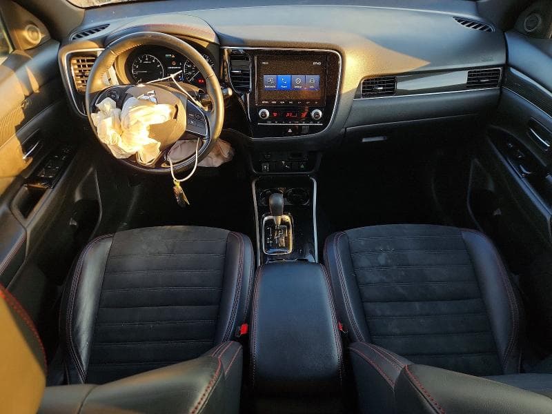 2020 MITSUBISHI OUTLANDER SE 8