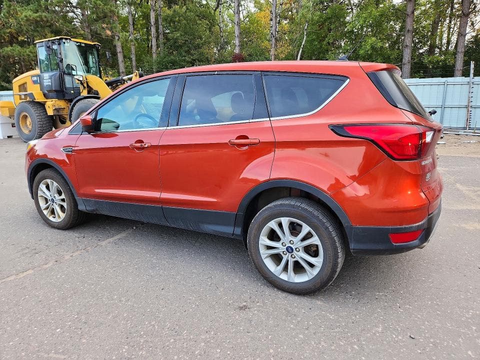 2019 FORD ESCAPE SE 2