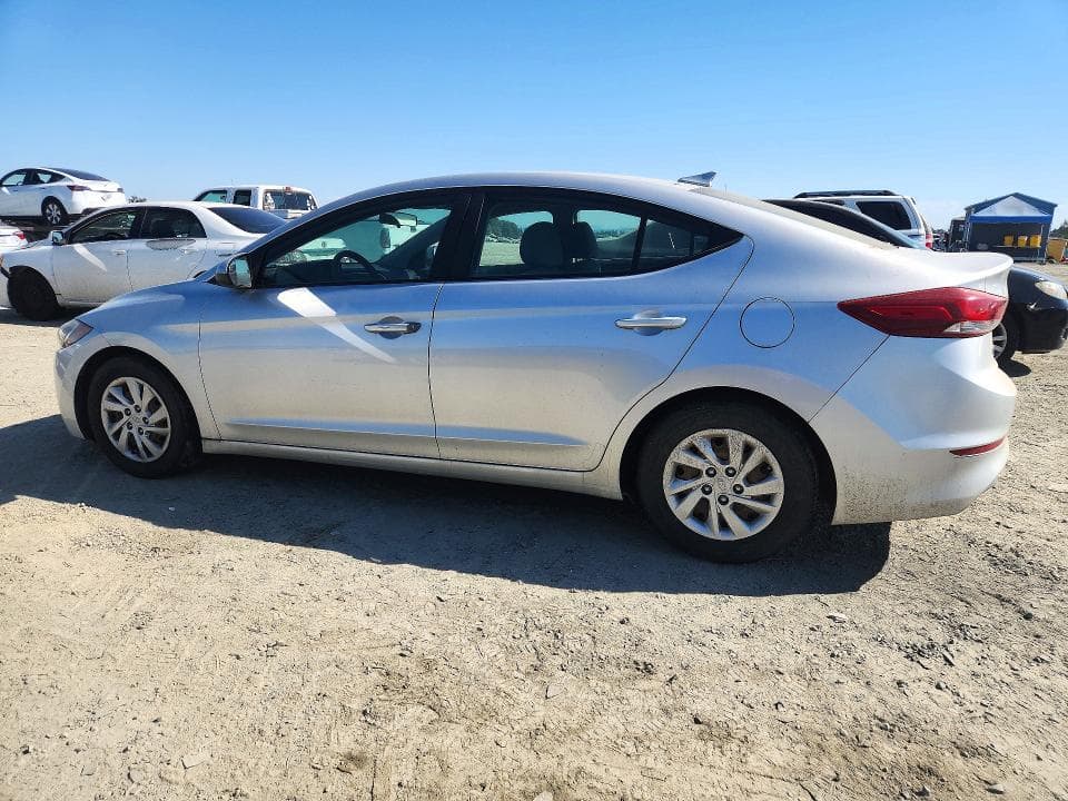 2017 HYUNDAI ELANTRA SE 2