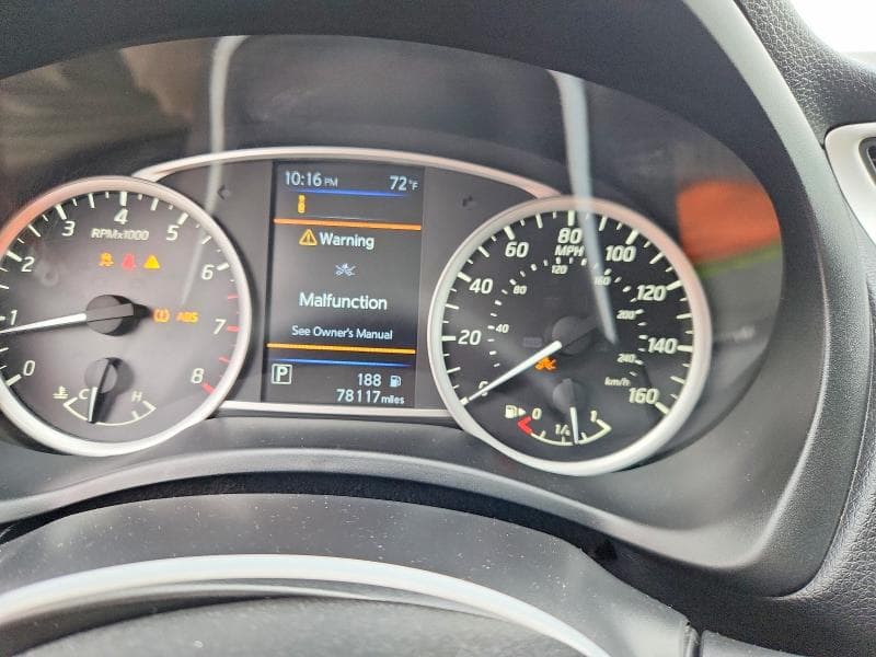 2019 NISSAN SENTRA SR 9