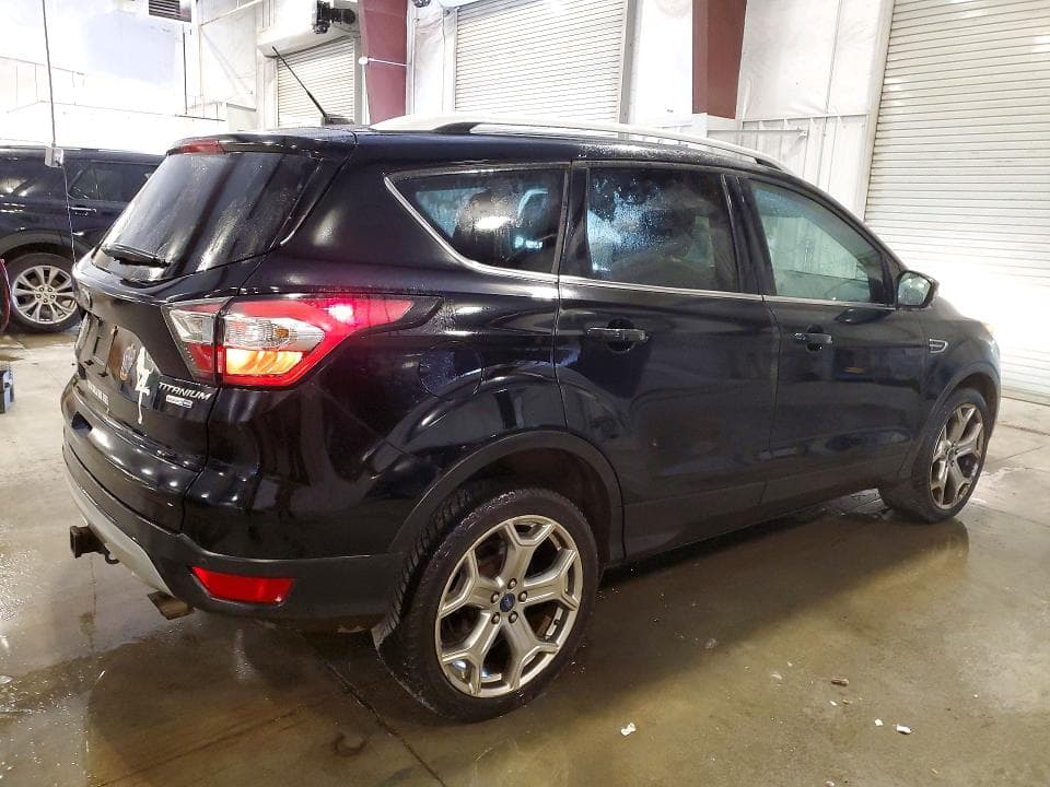 2017 FORD ESCAPE TITANIUM 3