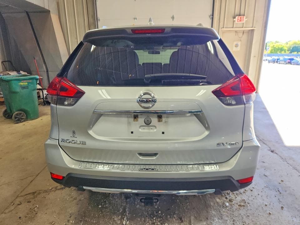 2017 NISSAN ROGUE SV 6