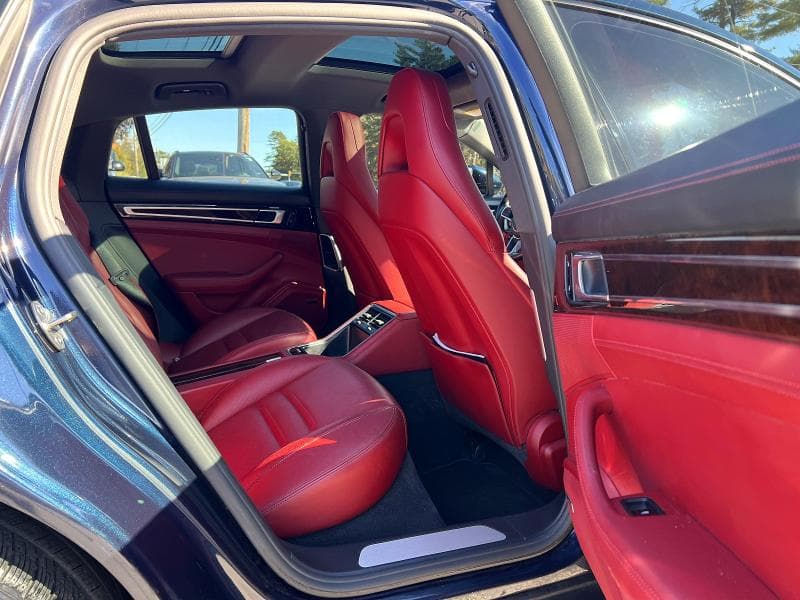 2018 PORSCHE PANAMERA 4 6