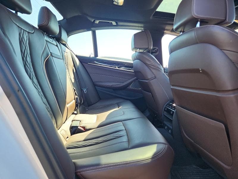 2017 BMW 540 XI 10