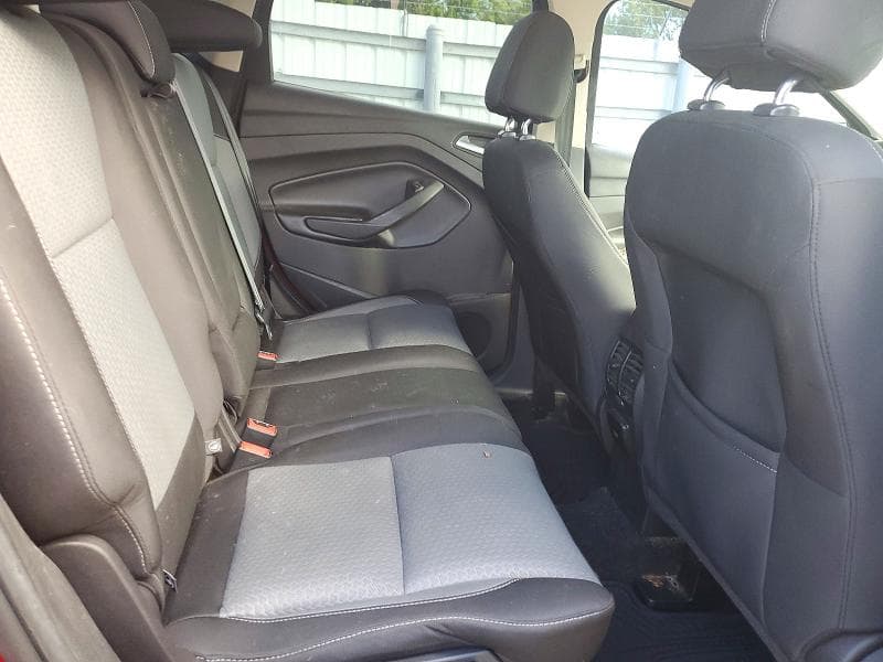 2017 FORD ESCAPE SE 11