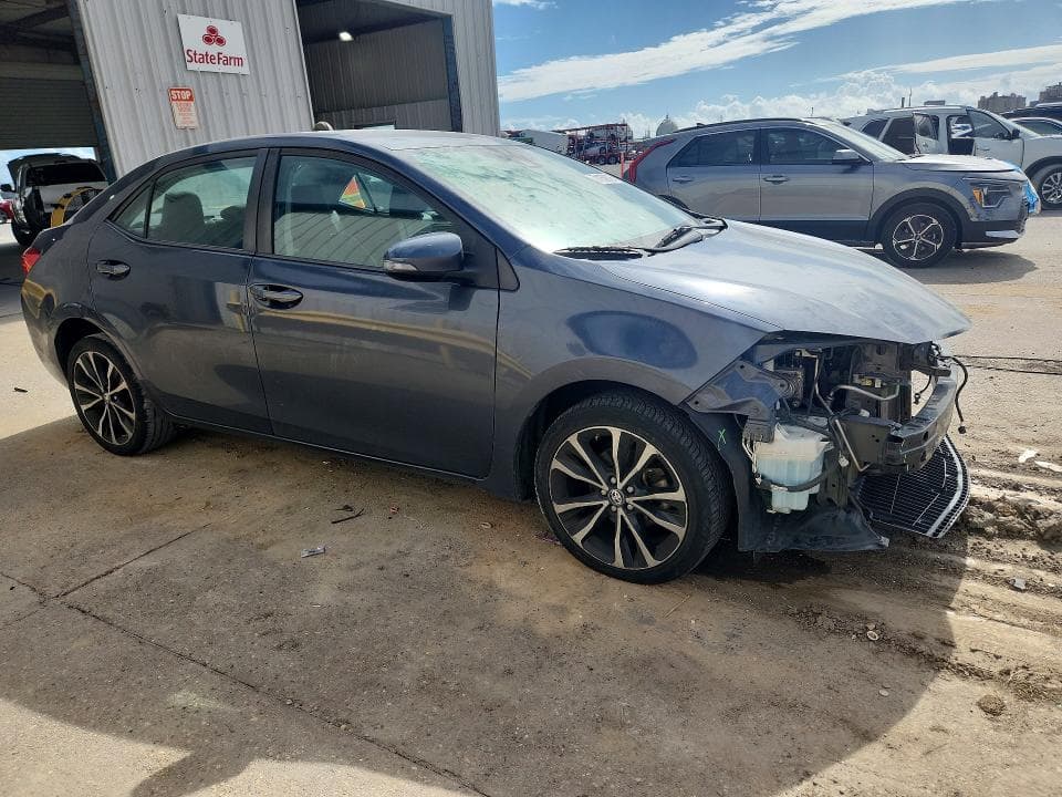 2019 TOYOTA COROLLA SE 4