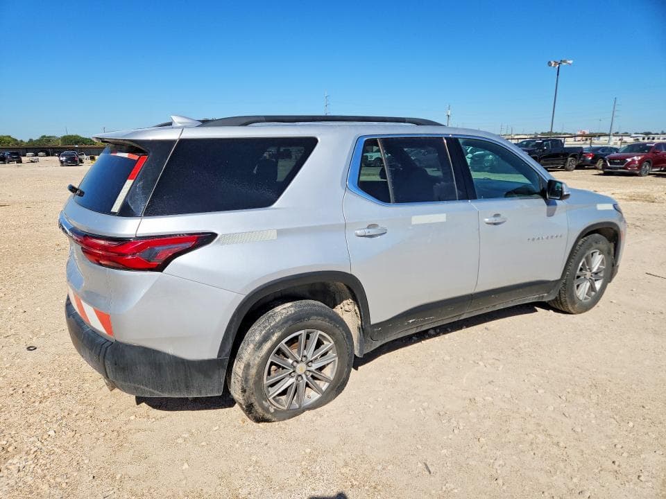 2022 CHEVROLET TRAVERSE LT 3