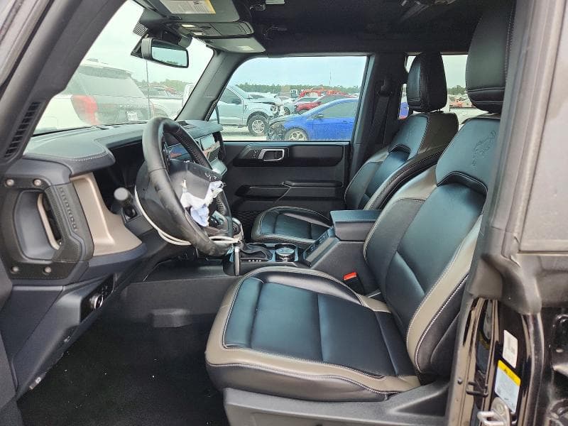 2025 FORD BRONCO OUTER BANKS 7