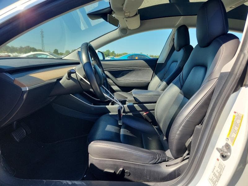 2018 TESLA MODEL 3 7