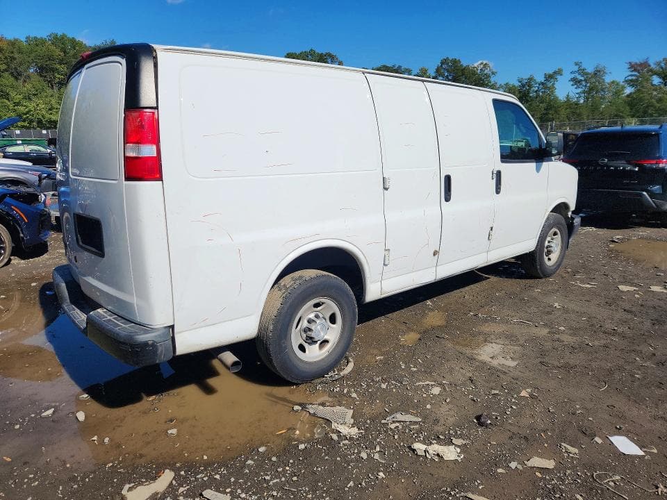 2017 CHEVROLET EXPRESS G3500 3