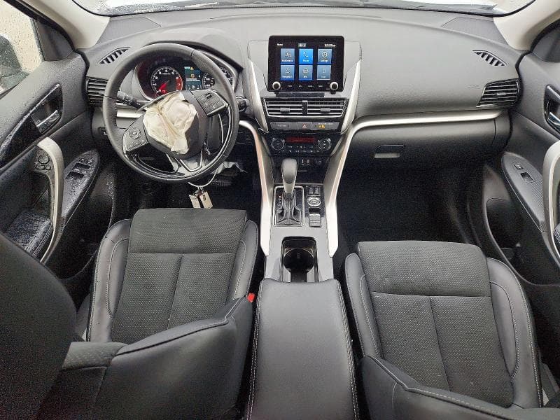 2024 MITSUBISHI ECLIPSE CROSS SE 8