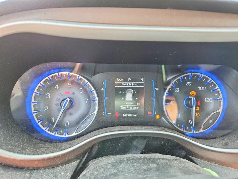 2017 CHRYSLER PACIFICA TOURING 9