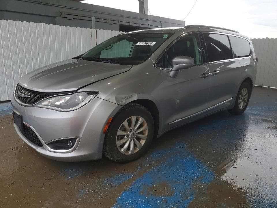 2017 CHRYSLER PACIFICA TOURING L - 1