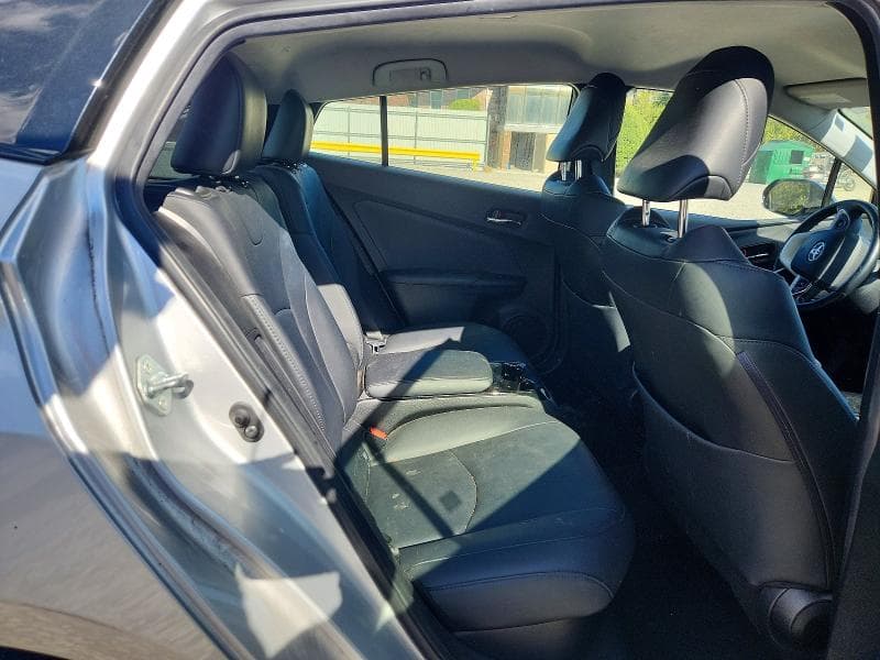 2017 TOYOTA PRIUS PRIME PREMIUM 10