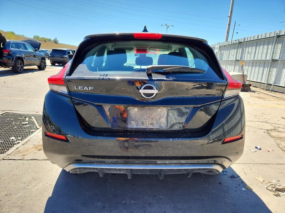 2025 NISSAN LEAF S 6