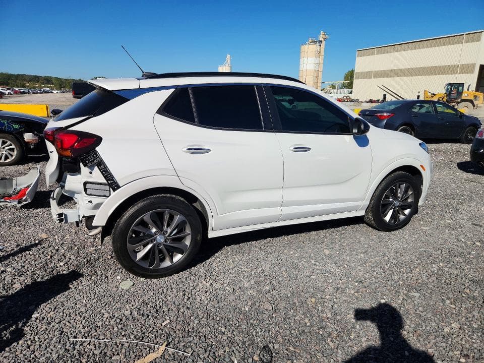 2021 BUICK ENCORE GX SELECT 3