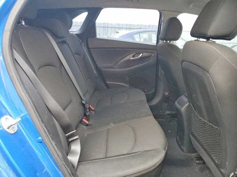 2018 HYUNDAI ELANTRA GT BASE 10