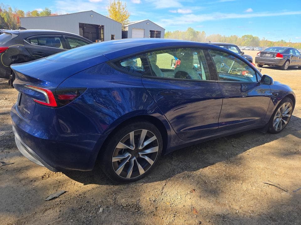 2024 TESLA MODEL 3 3