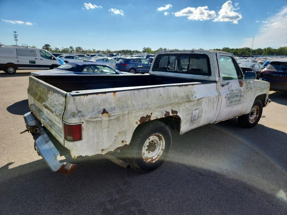 1985 CHEVROLET C10 3