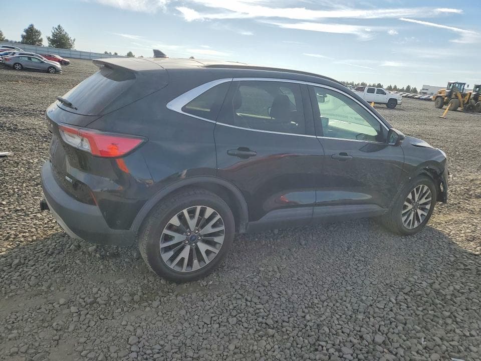 2020 FORD ESCAPE TITANIUM 3