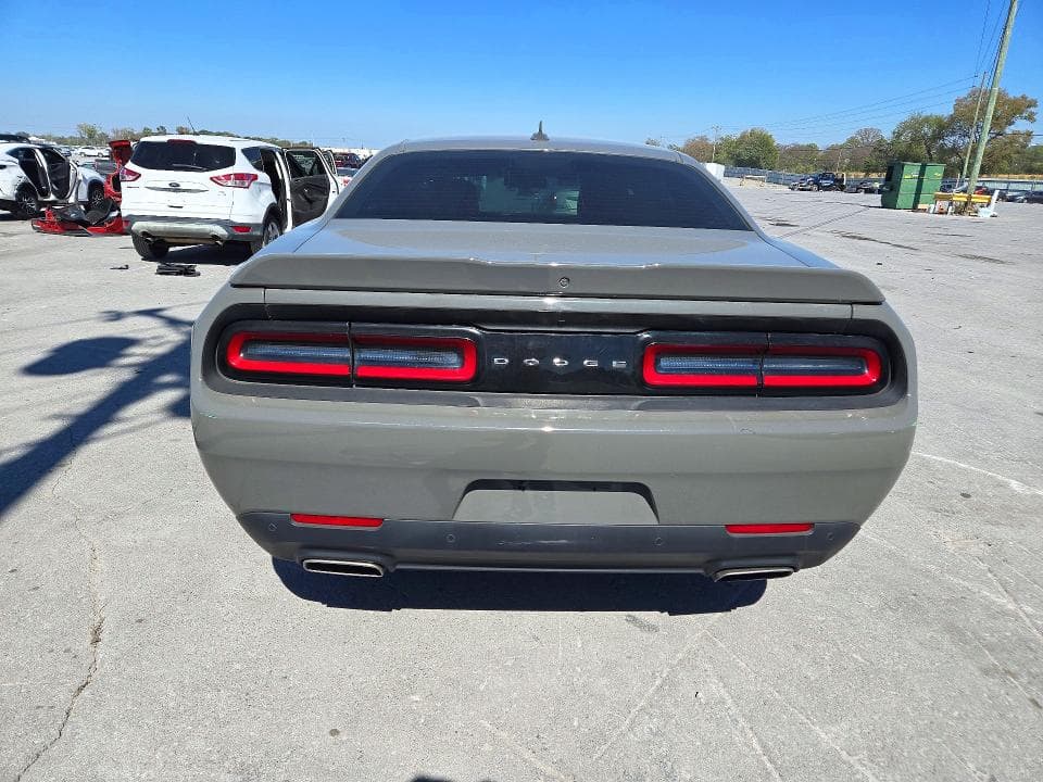 2018 DODGE CHALLENGER SXT 6