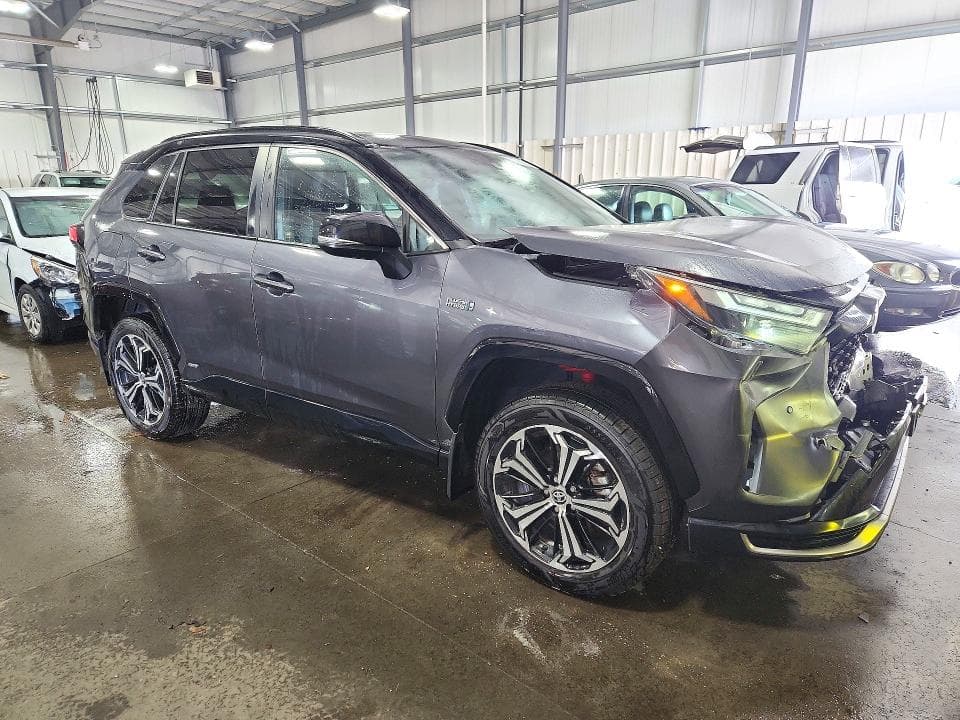 2024 TOYOTA RAV4 PRIME XSE 4