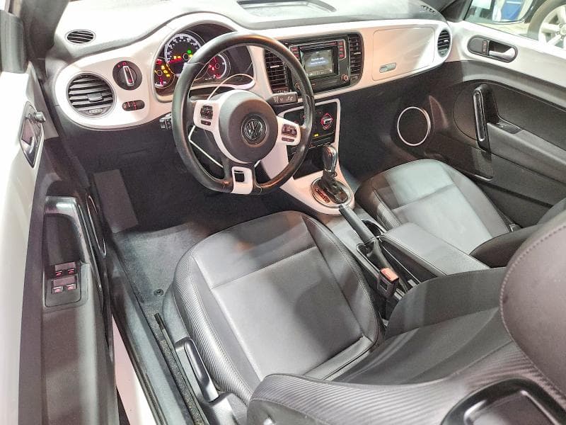 2019 VOLKSWAGEN BEETLE S 8