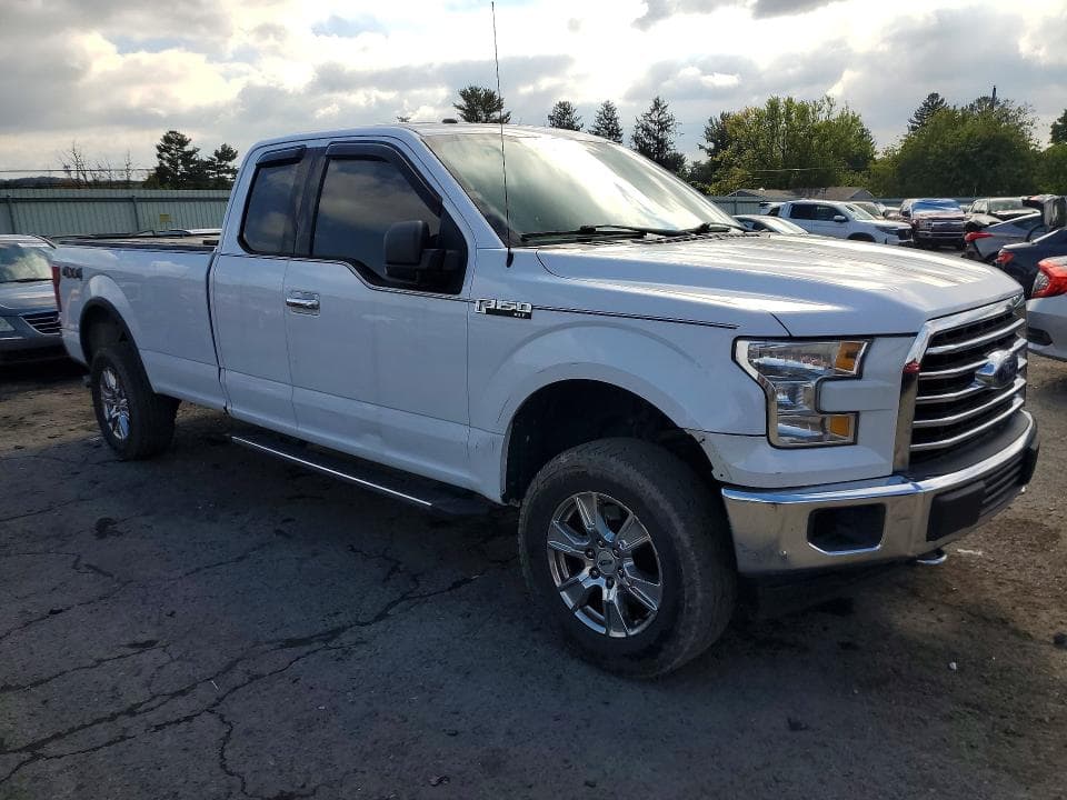 2017 FORD F150 SUPER CAB 4