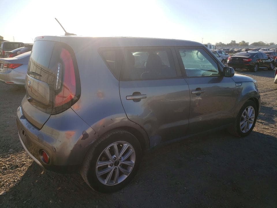 2018 KIA SOUL + 3