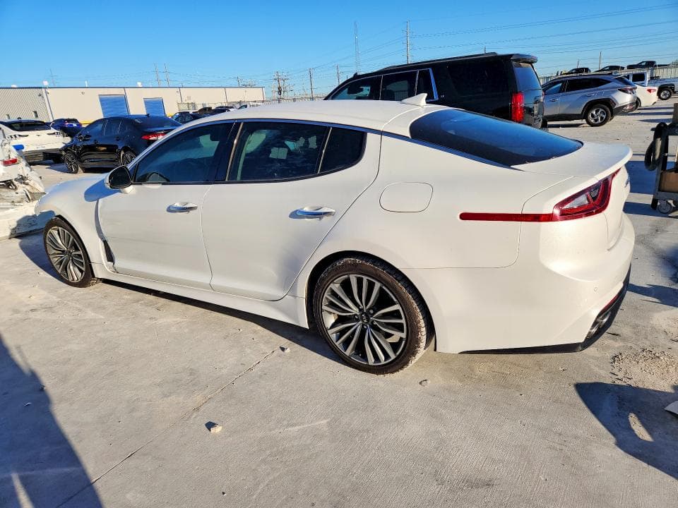 2019 KIA STINGER BASE 2