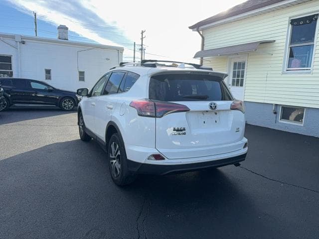 2017 TOYOTA RAV4 LE 3