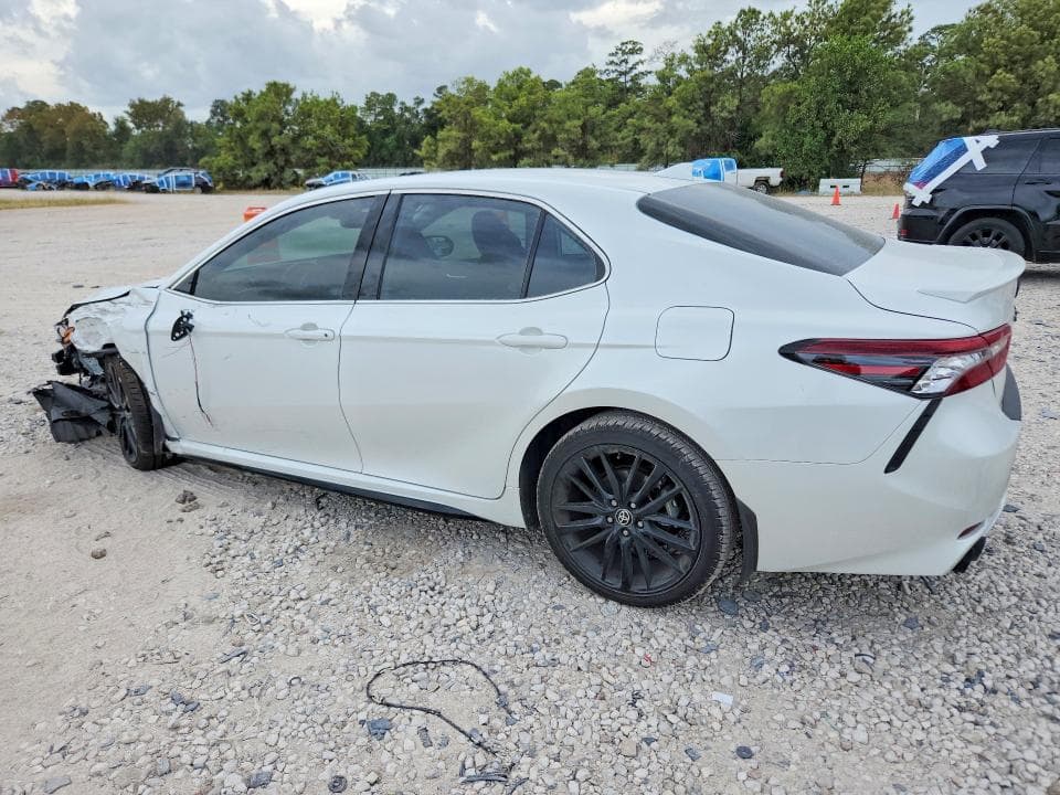 2023 TOYOTA CAMRY XSE 2