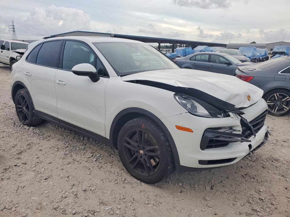 2021 PORSCHE CAYENNE 4