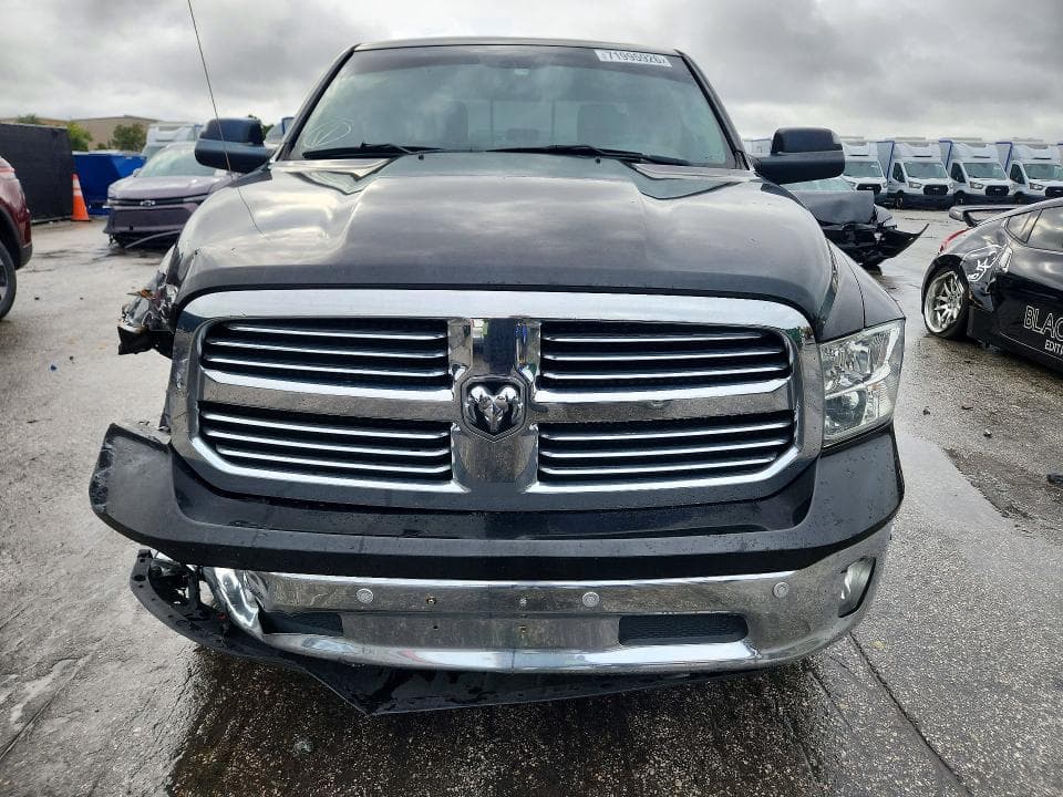 2017 RAM 1500 SLT 5