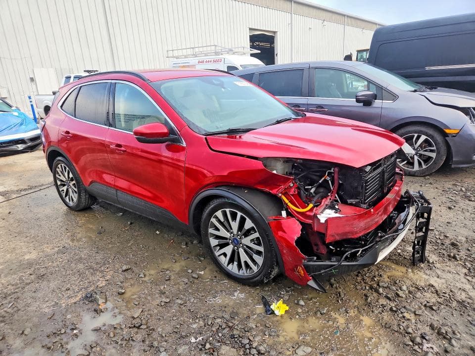 2020 FORD ESCAPE TITANIUM 4