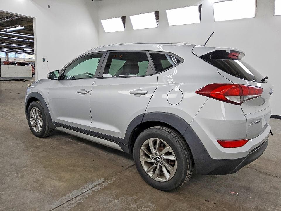 2017 HYUNDAI TUCSON SE 2