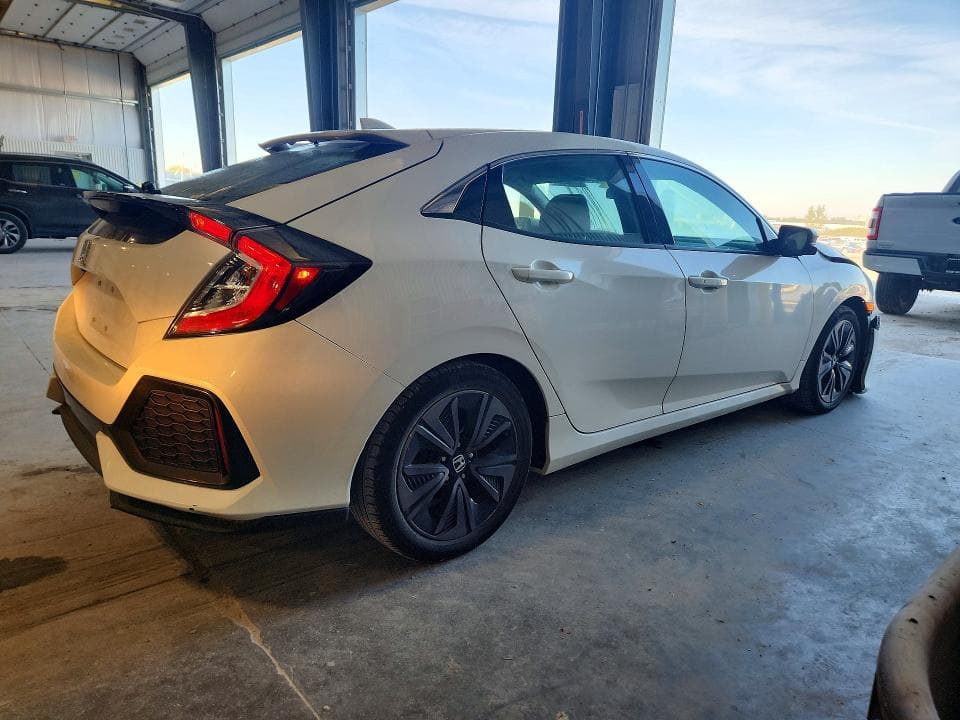 2017 HONDA CIVIC EX 3