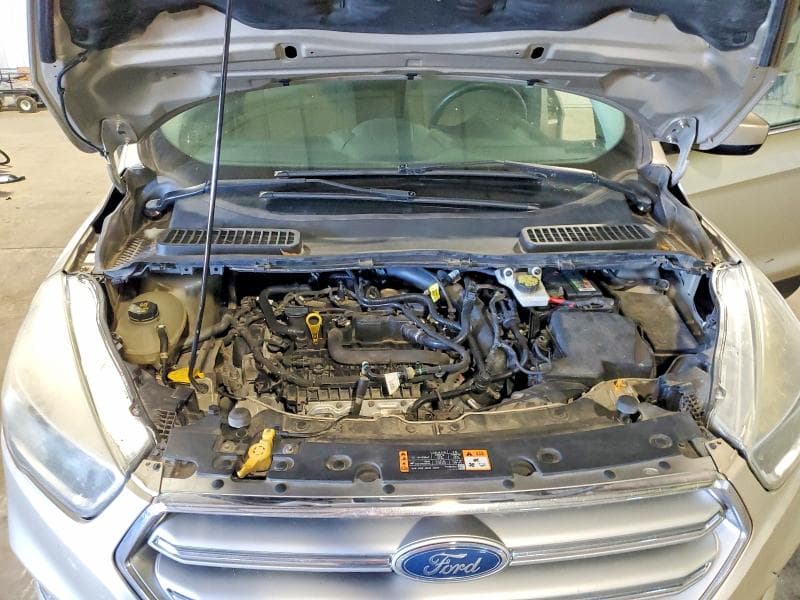 2017 FORD ESCAPE SE 12