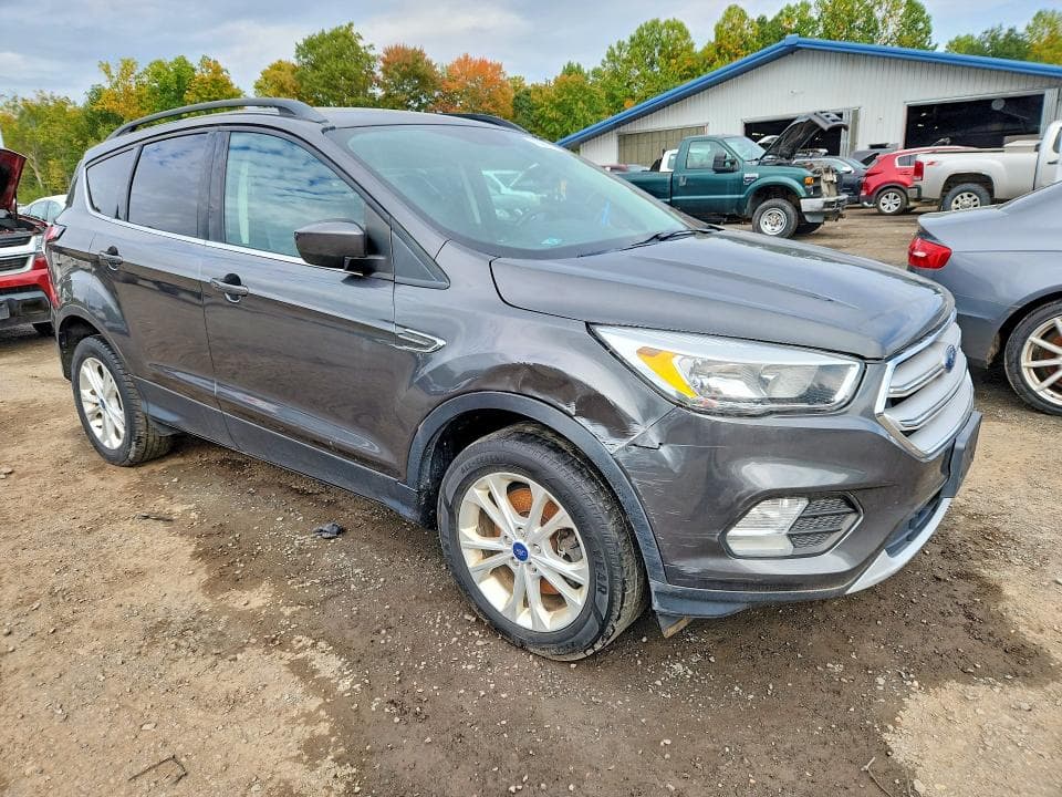 2018 FORD ESCAPE SE 4