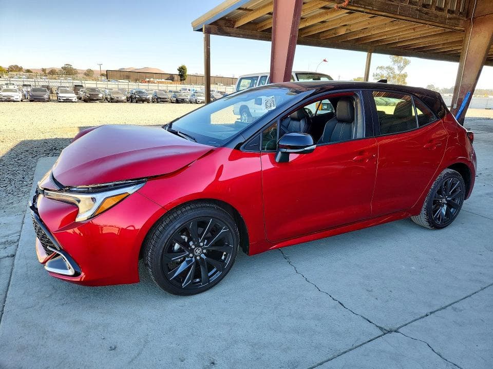 2025 TOYOTA COROLLA XSE