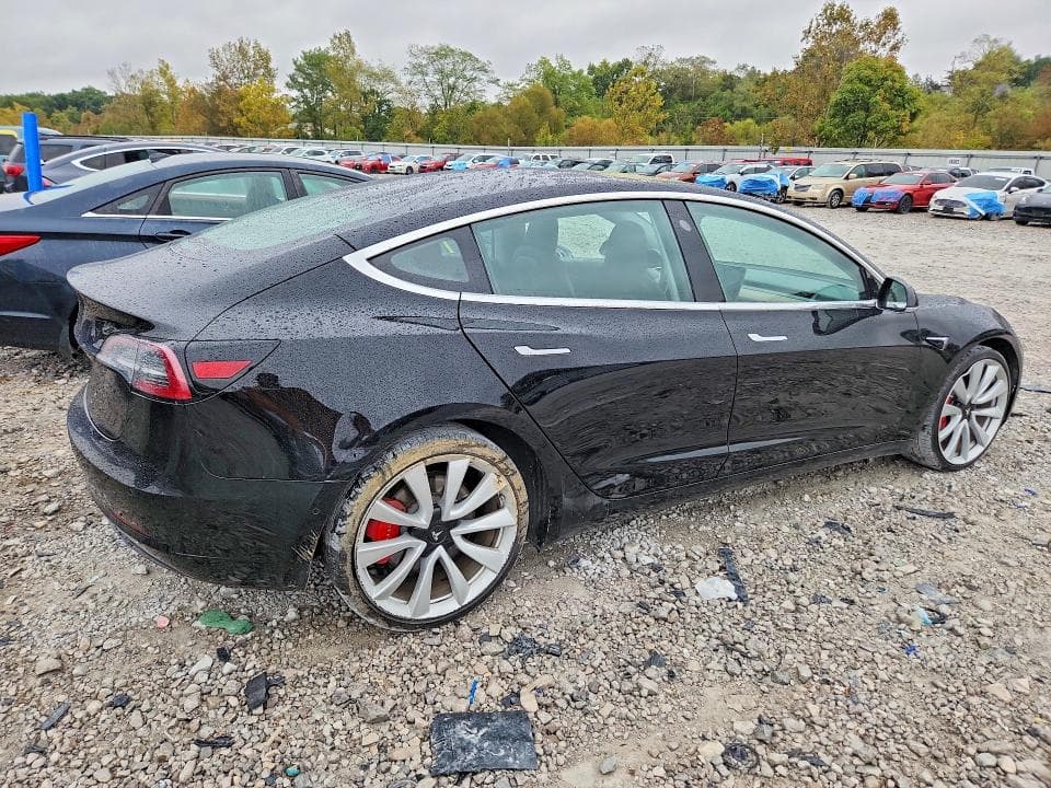 2018 TESLA MODEL 3 3