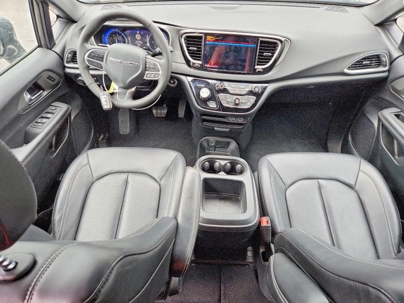 2025 CHRYSLER PACIFICA SELECT 8