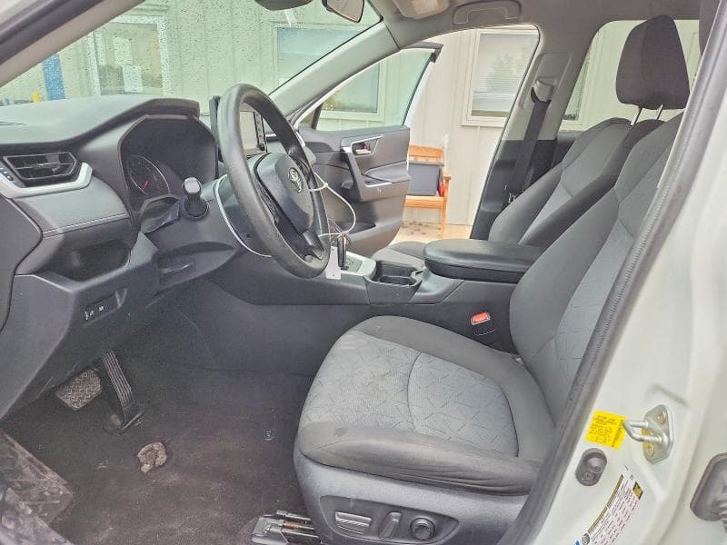 2020 TOYOTA RAV4 XLE 7