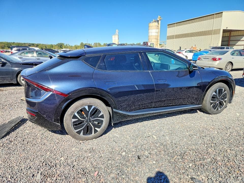 2023 KIA EV6 LIGHT 3