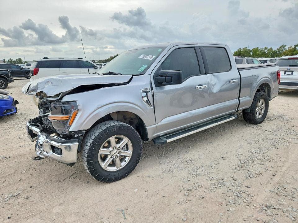 2025 FORD F150 XLT