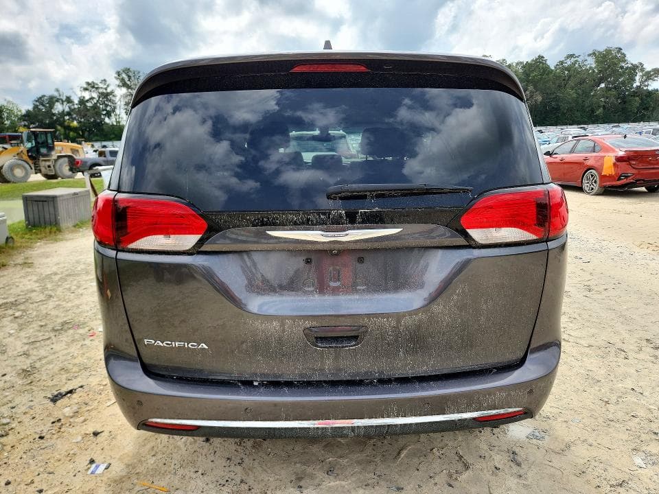 2017 CHRYSLER PACIFICA TOURING L 6